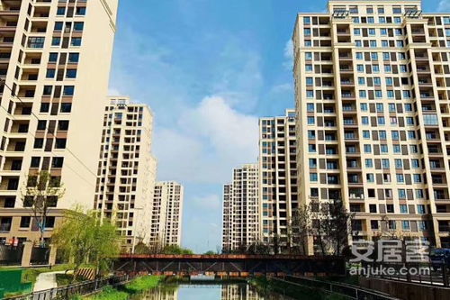 上海春天優(yōu)點 不足,上海春天怎么樣,上海春天周邊房產中介經紀人評價